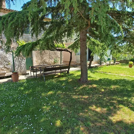 Ljerka 1095 Appartamento Pola